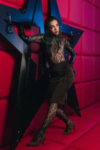 AlanaCraft Sexy dominatrix Pic 4