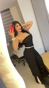 ManuelaOcampo Public Pic 4