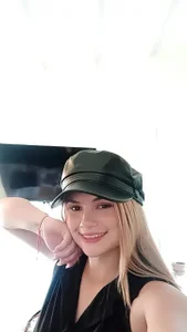 chloejones__ }+ টি ছবি