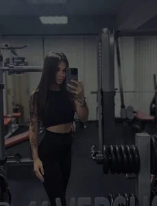 MeantWeek All black sporty look 🖤 slika 2