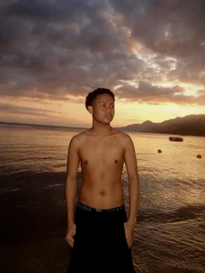 hotfun_joee Beach Body Poză 2