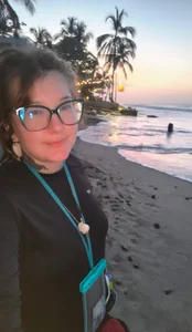 HunnyyLove Between the waves and the sand I found peace… and maybe also your favorite side of me 😘  6. fénykép