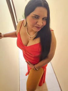 Afrodita_venus_squirt Give me a kiss Hình 5