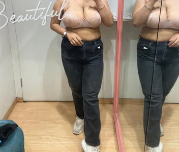 Yoursexy_cherry Public টি ছবি