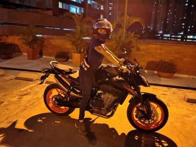 Sharon_07 My new motorcycle. Foto