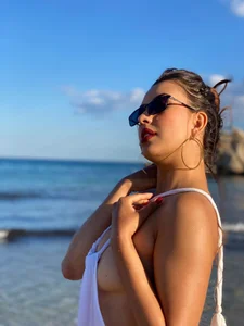 EmaSaenz Public Pic 2