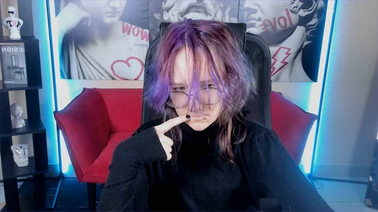 Sylvia_Reed Public Pic