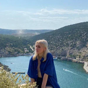 KellySunn Public Billede