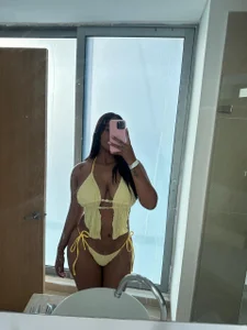 tracycum If you like the color yellow, leave me a like slika 3