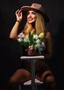 EmilyCutte Public Pic 2