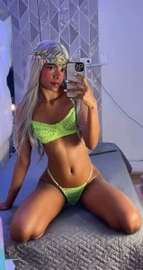 BriannaRosesのyour sexy desire makerの 2枚の写真