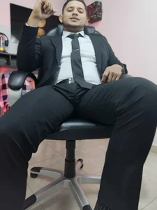 Marcos_garcias Hot  2টি ছবি