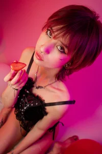 Hannahpage Public Foto 4