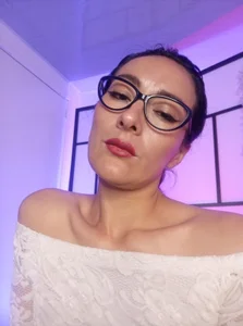 Scarlett_Musse sexy glasses slika