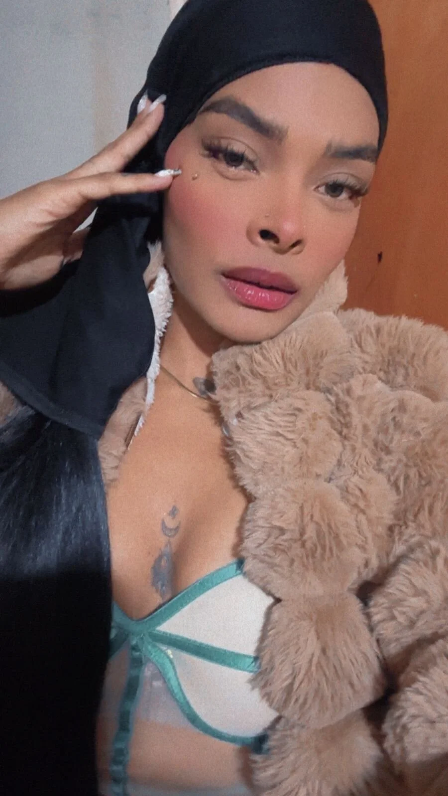 EmmaEbony_の“Don't play with me... I do know how to play 😌”の枚の写真