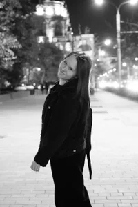GisellePrescott a walk with Riasu💕 Pic 4