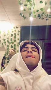 Young_laroiのMy Face 😾❤️の 4枚の写真