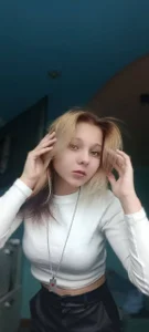 Clara_Schneider0 Public Pic 2