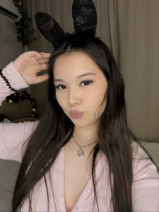 AlberthaEscue Aki bunny💖 Pic 2