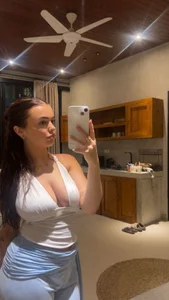 Lucybsweetx Public Pic 4