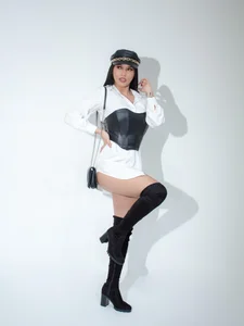 HannaCross black and white 圖片 4