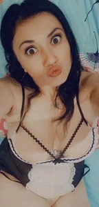 HoneyBee699 Public Pic