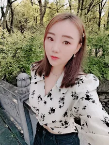 A-white-dress Public Pic 4
