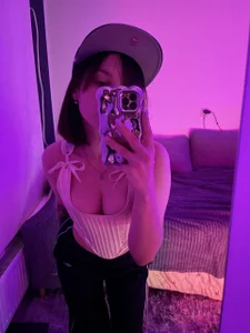 Maya_Campbell Public  3 снимка