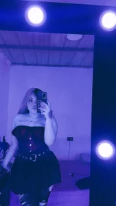 Relaxing at home de RubyCastellanos_XXXX  2 photos