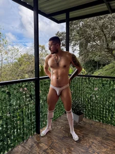 Nathan_rivers on the edge of nature😈 사진 5