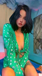 ISSA PAINTED PICTURE de bigJuicyPussy  3 photos