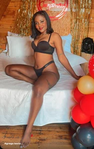 samanthabrown69-1 Sensuality in a cabin, will you join me? รูป  4