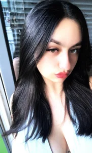 Lola_Sparks Public Pic 4