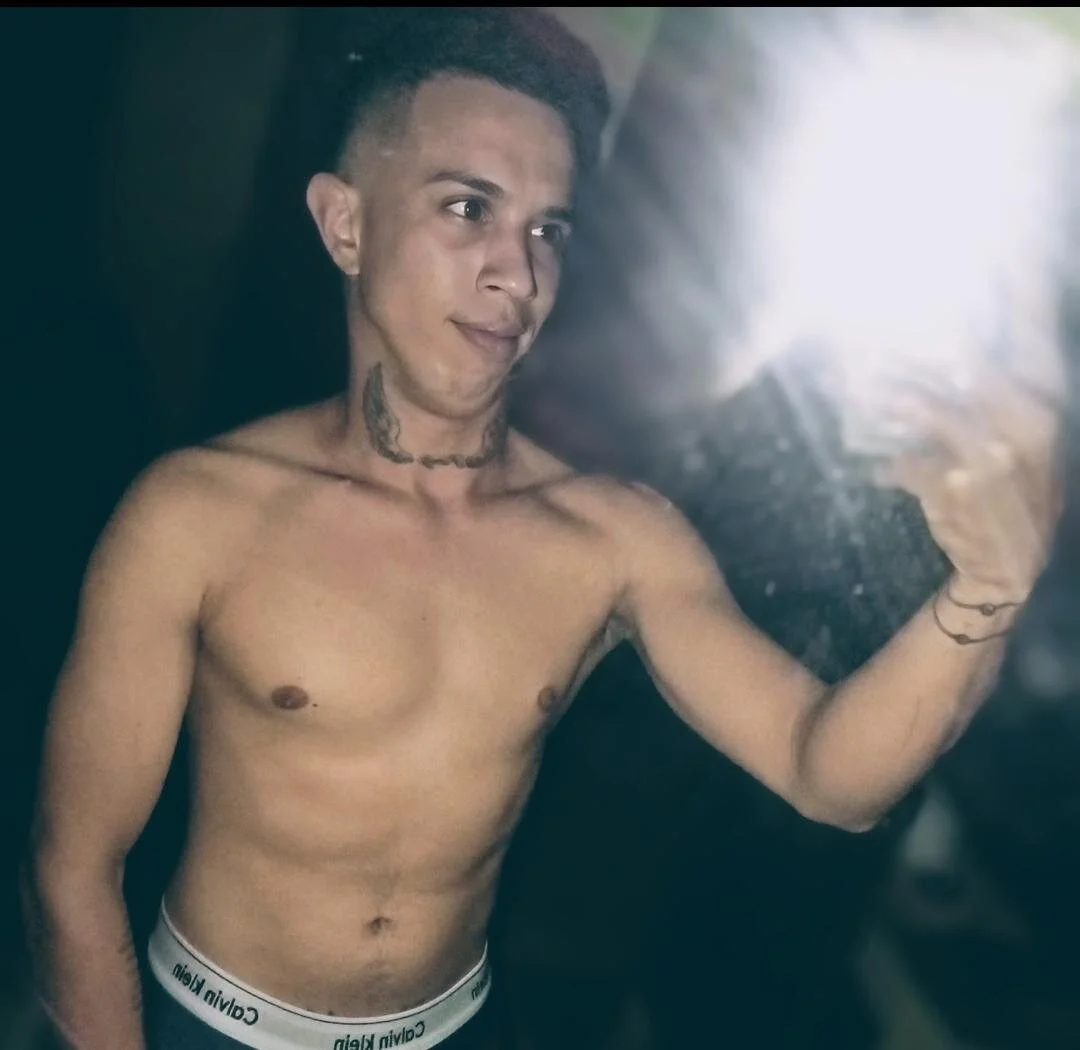 alejandro_betancourt 님의 트렌드 중인 사진  5926개