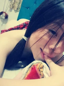 Liapetite_XXX Public Pic 5