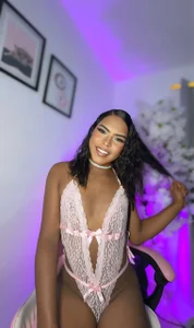 zaya_latina Public Pic