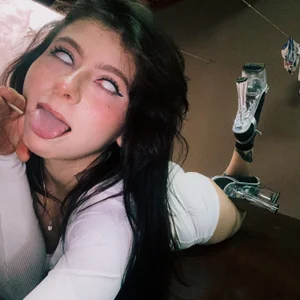 GabriellaManhaes 🤫✨ Pic 3