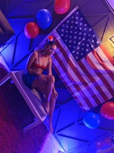 TaraaHot Happy July 4 Immagine  8