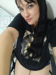 megan_milf79 Public Pic 9