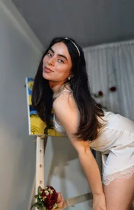 styria_M True beauty is found in the details. 🌹 Come discover the rest of the gallery with me✨ Foto 2