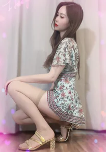 Alice-X Public  2টি ছবি