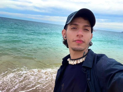 Vergil_Noir_ Public . fénykép