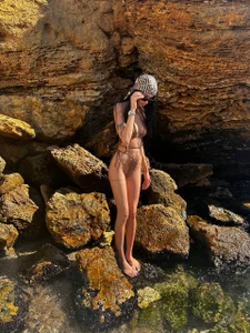 Snow_WhiteeeX tasty like candy Pic 3