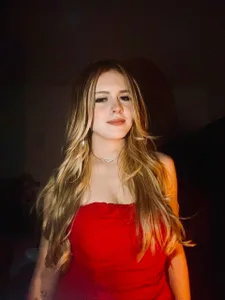 GrazynaPrime Public Pic 3