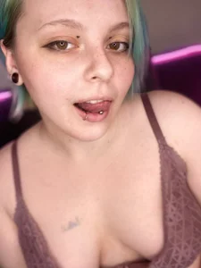 OliviaDelicious My Selfie Pic 2
