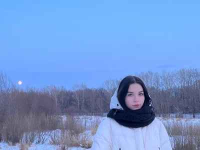 Tina_Charm Public  3. fénykép