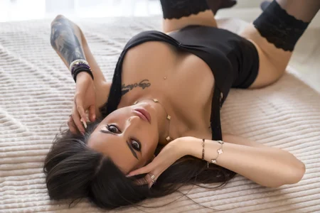 Alice_Voss Sweet, playful, unforgettable. Hình 3