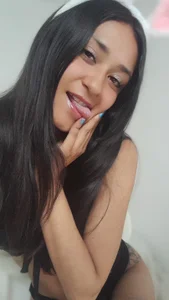 amyalvarez Sexy Bunny Pic