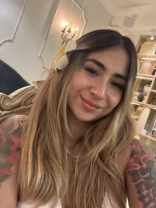 AbbyModel01 Public Pic 8