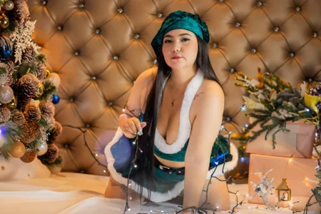 Ada_Porter Christmas 2023 Pic 3